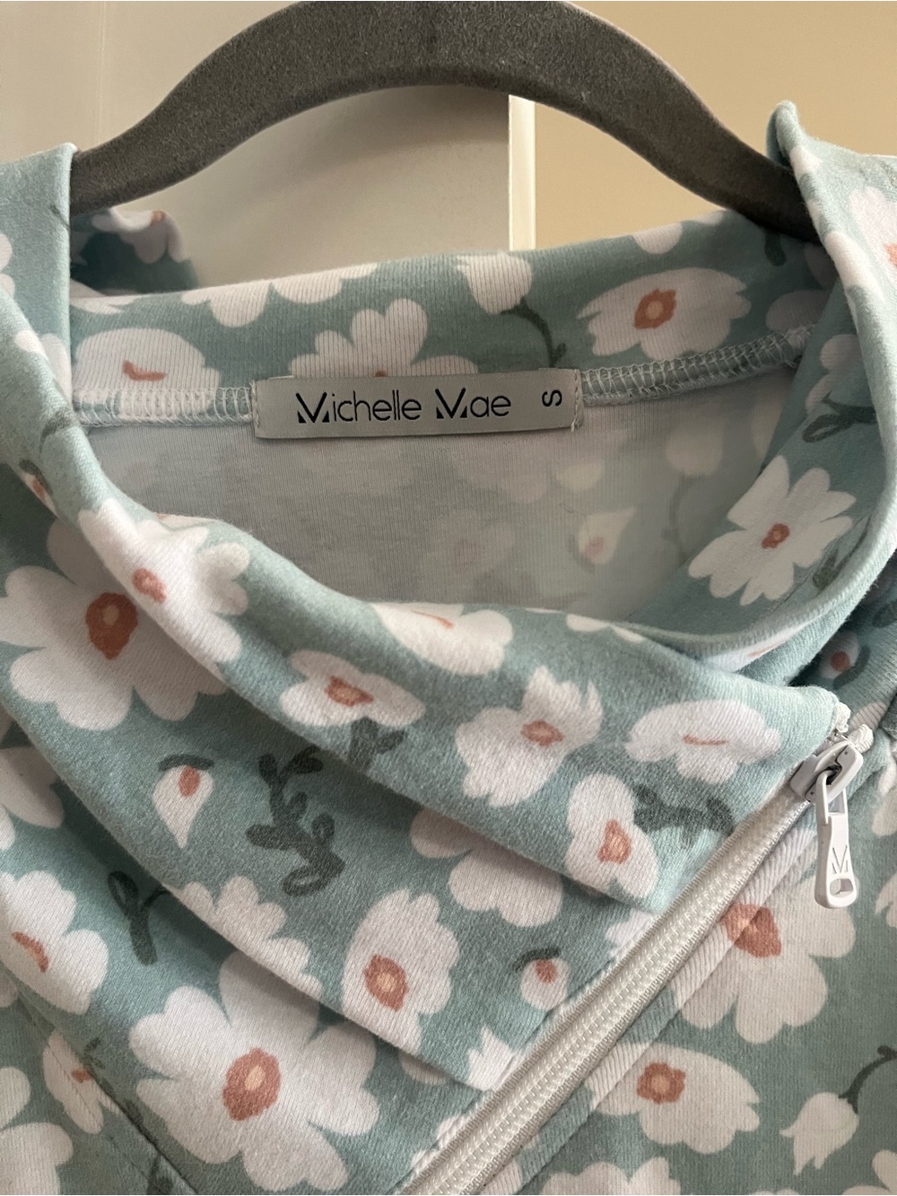 Michelle Mae Sage Green Floral Zip Cowl with Thumb Holes - Picture 2 of 3